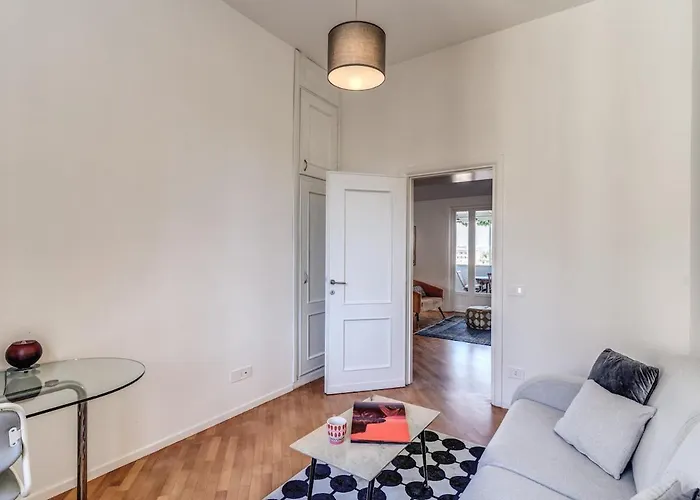 Apartment Porta Maggiore 2 Bedroom With Terrace Rom